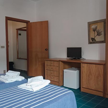 Hotel Mediterraneo 瓜迪亚皮耶蒙特 外观 照片