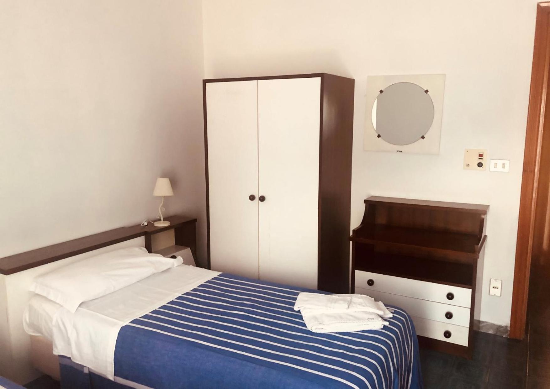 Hotel Mediterraneo 瓜迪亚皮耶蒙特 外观 照片
